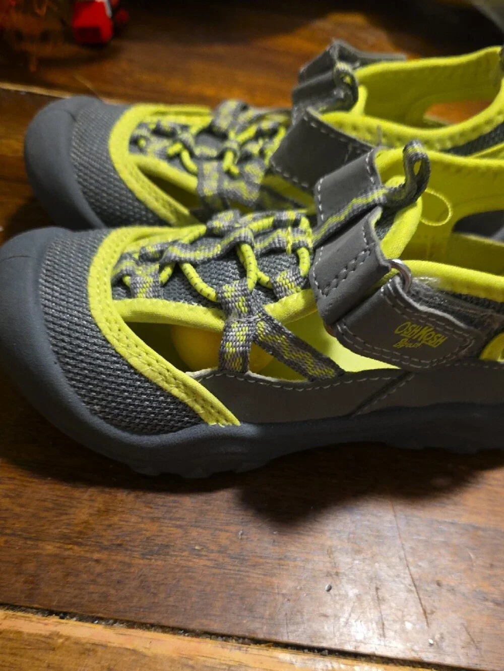 OshKosh B'gosh Gray and Lime Kids Active Sandals